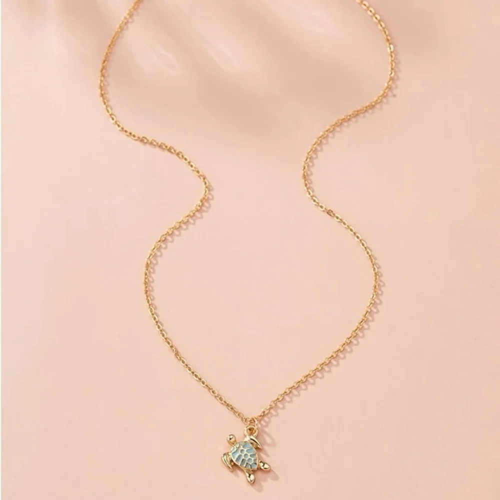 ⚠️Clearance Turtle Pendant Yellow Gold Necklace SS - Picture 3 of 4
